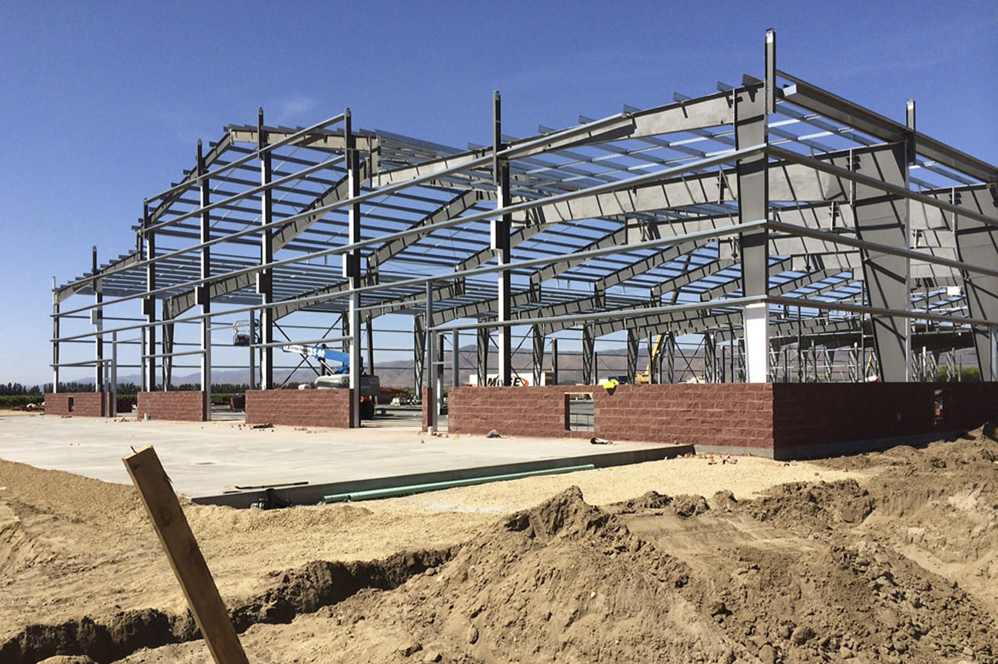 Pre-Engineered Metal Building: Commercial Construction in Santa Rosa